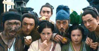 路人看到吃瓜群众,路人视角下的吃瓜群众众生相