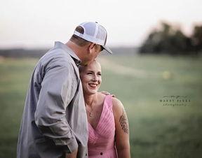 流星吃瓜夫妇图片,吃瓜群众见证浪漫瓜田情缘