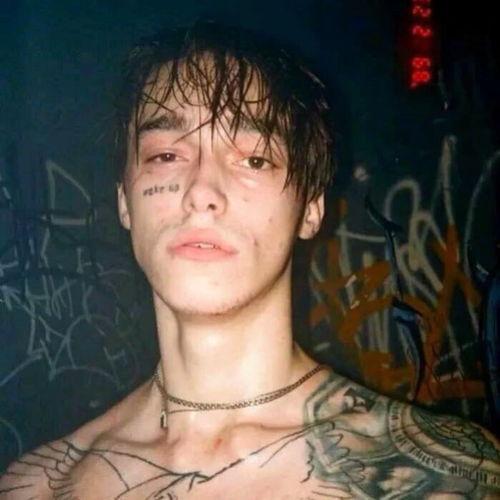 男模吃瓜群头像,揭秘时尚圈幕后趣闻